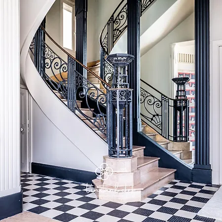 Apartment Escale De Charme A - Parking, Patio & Hyper Centre *